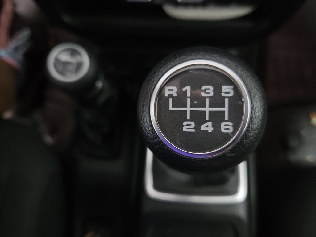 Used 2018 Jeep Wrangler Unlimited Sport S AWD/4WD image 28