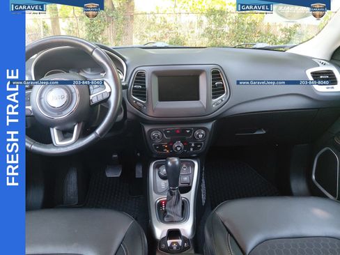 Used 2019 Jeep Compass Latitude w/ Popular Equipment Group AWD/4WD image 3