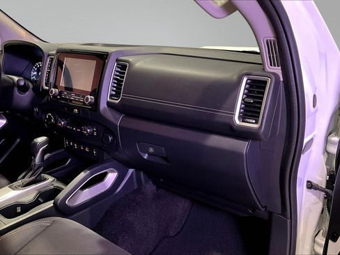 Used 2022 Nissan Frontier SV AWD/4WD image 27