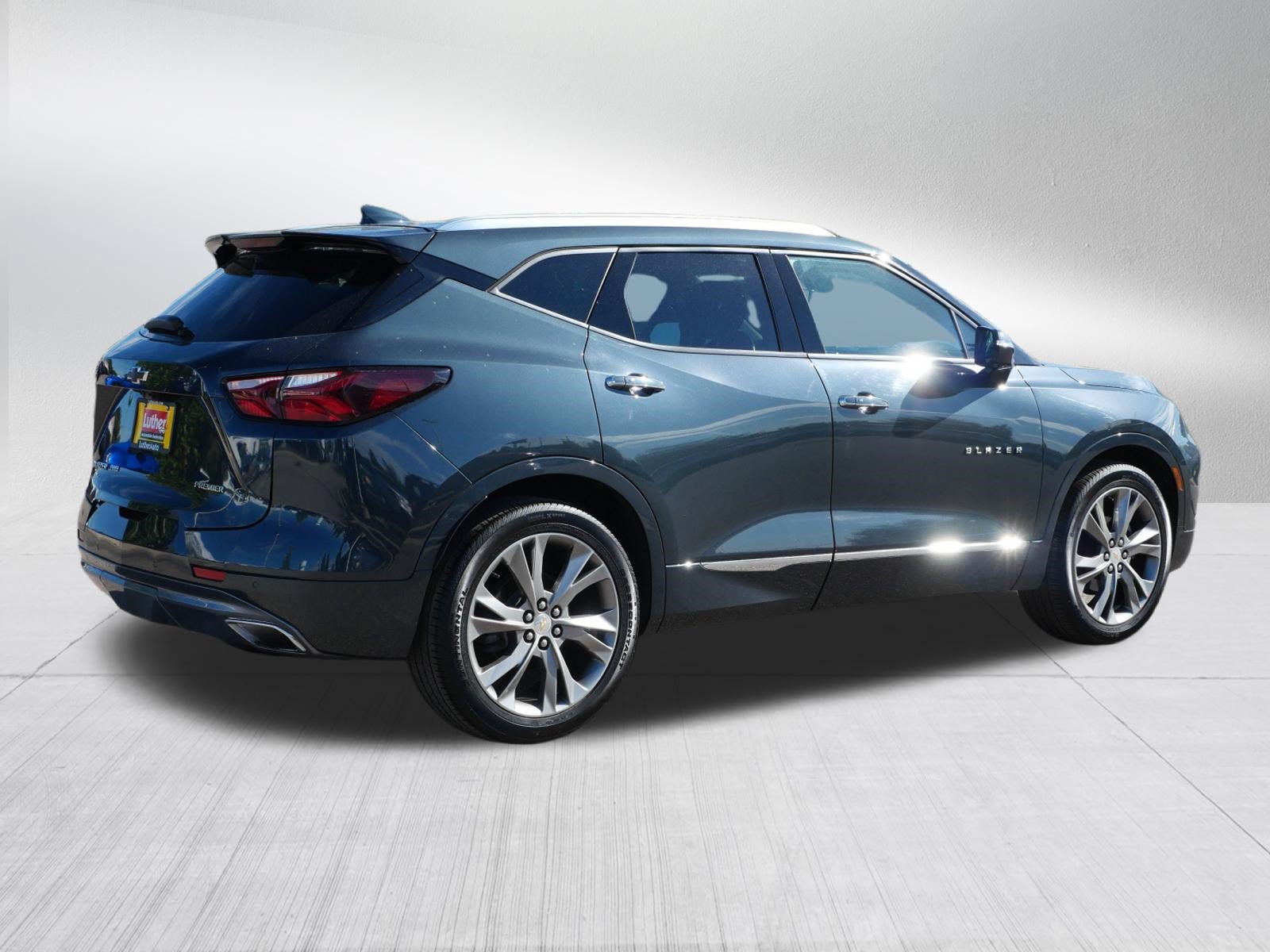 Used 2019 Chevrolet Blazer Premier w/ Sun and Wheels Package AWD/4WD image 7