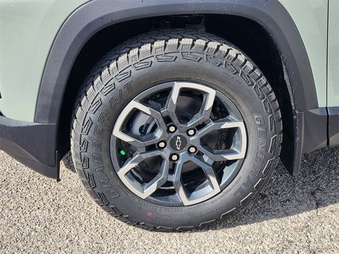 New 2026 Chevrolet Equinox ACTIV w/ Convenience Package III image 8