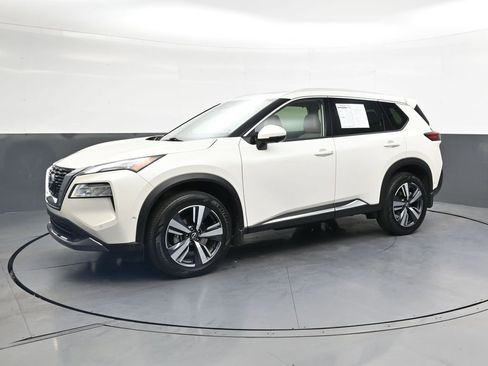 Used 2023 Nissan Rogue SL w/ SL Premium Package FWD image 8