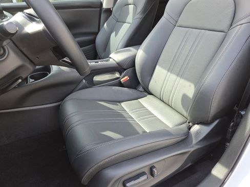Certified 2025 Honda HR-V EX-L image 26