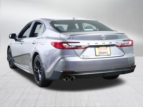 Used 2025 Toyota Camry SE FWD image 5