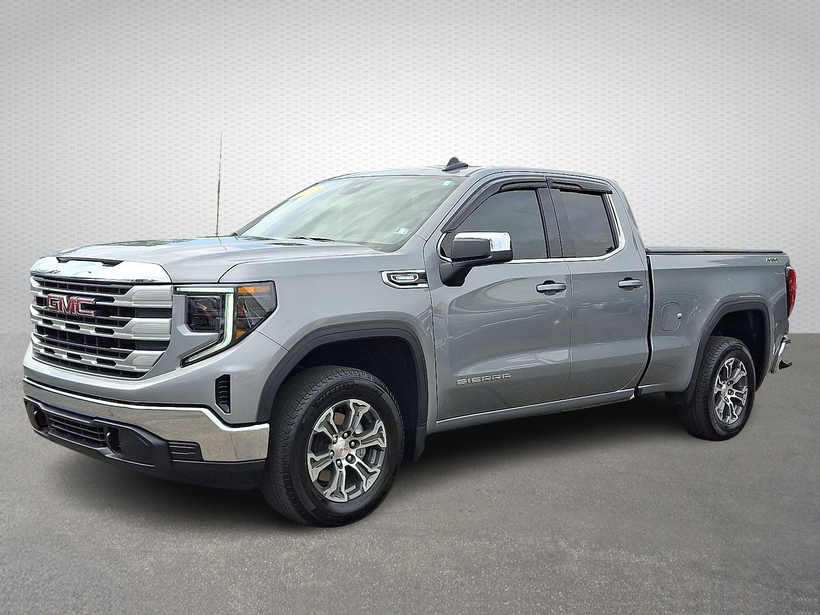 Used 2026 GMC Sierra 1500 SLE AWD/4WD image 3