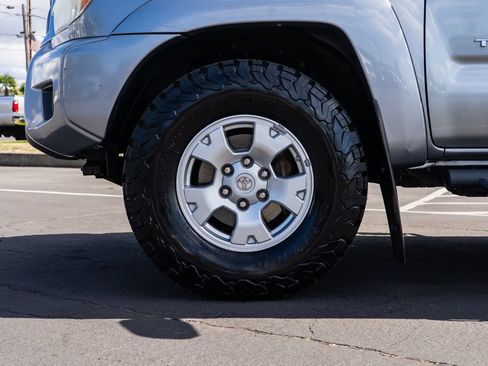 Used 2015 Toyota Tacoma PreRunner w/ TRD Off-Road Package RWD image 8