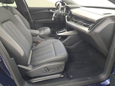 Used 2023 Audi Q4 e-tron Premium Plus image 7