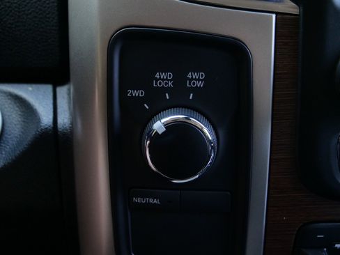 Used 2015 RAM 2500 Laramie AWD/4WD image 16