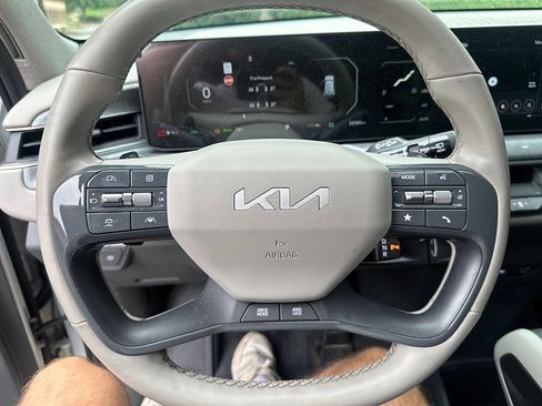 Used 2024 Kia EV9 Wind AWD/4WD image 7