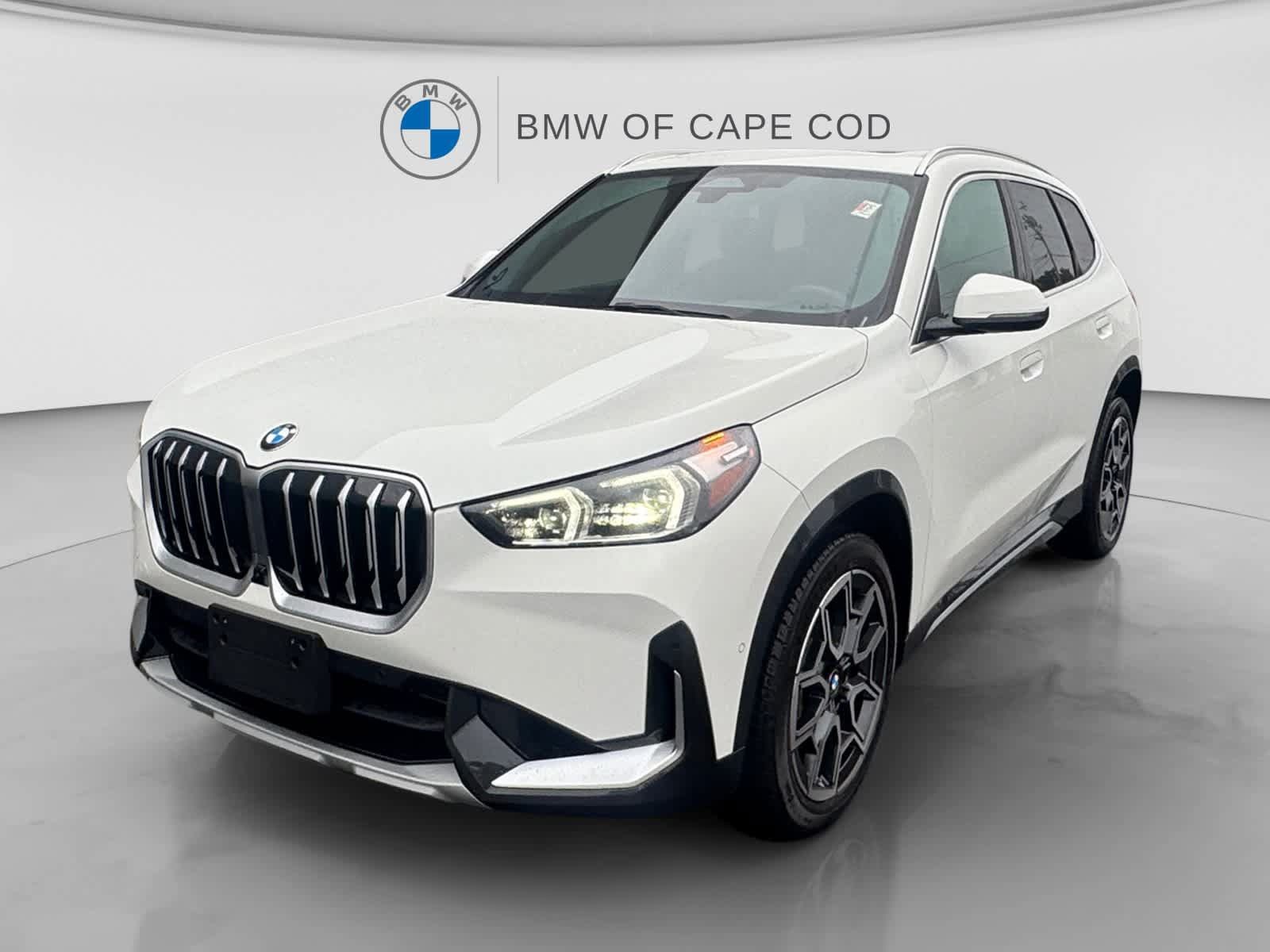 Used 2026 BMW X1 xDrive28i w/ Technology Package AWD/4WD image 3