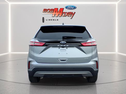 Used 2024 Ford Edge SEL w/ Convenience Package image 6
