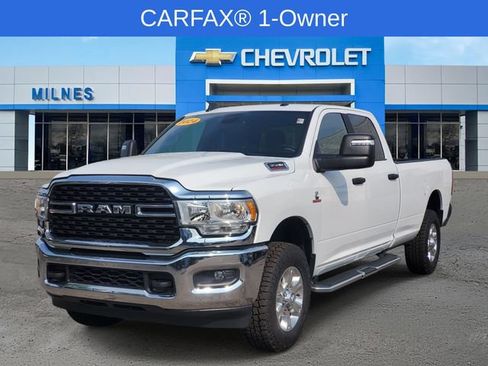 Used 2024 RAM 3500 Big Horn AWD/4WD image 2