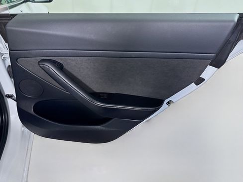 Used 2021 Tesla Model 3 Standard Range Plus image 27