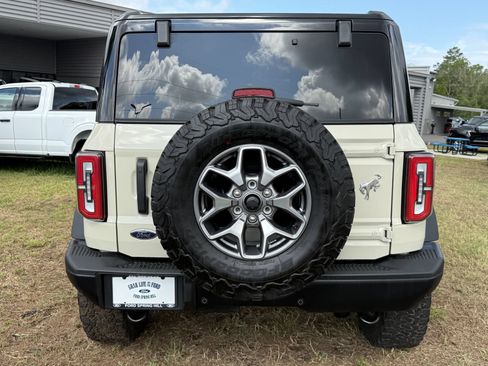 Certified 2025 Ford Bronco Badlands AWD/4WD image 5