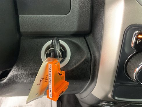 Used 2019 RAM 1500 Big Horn RWD image 16
