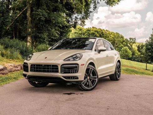 Used 2022 Porsche Cayenne Coupe AWD/4WD image 5