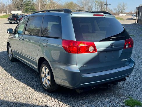 Used 2007 Toyota Sienna CE image 3