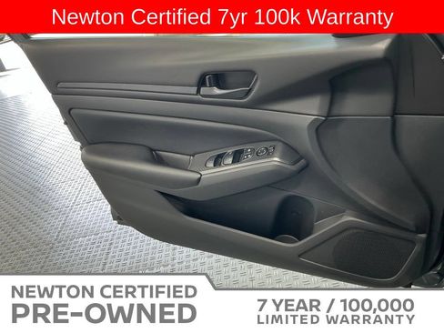Used 2025 Nissan Altima 2.5 S FWD image 33