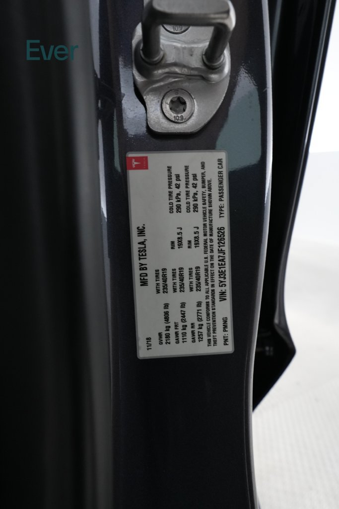 Used 2018 Tesla Model 3 Mid Range RWD image 29