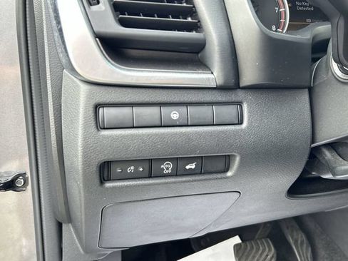 Certified 2023 Nissan Rogue SV w/ SV Premium B Package AWD/4WD image 17