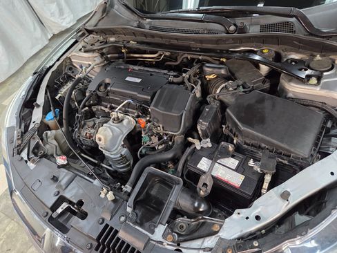 Used 2017 Honda Accord EX-L image 8