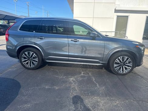 Used 2020 Volvo XC90 T5 Momentum w/ Protection Package Premier AWD/4WD image 4