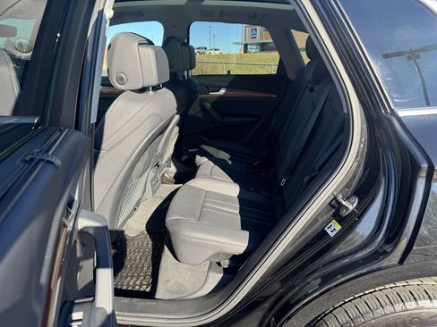 Used 2023 Audi Q5 2.0T Prestige image 32