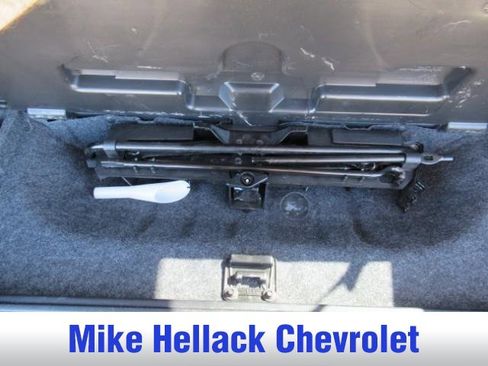 Used 2017 Ford Expedition XLT w/ Equipment Group 201A image 19