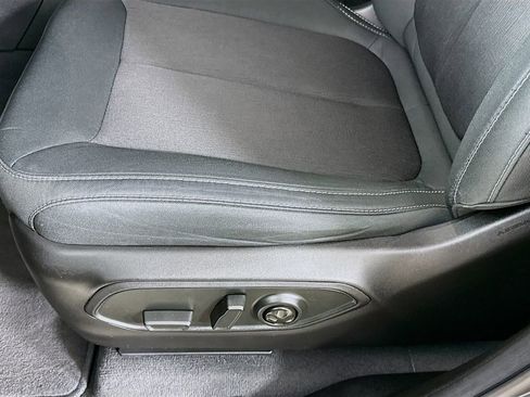 Used 2024 Jeep Grand Cherokee L Laredo image 21