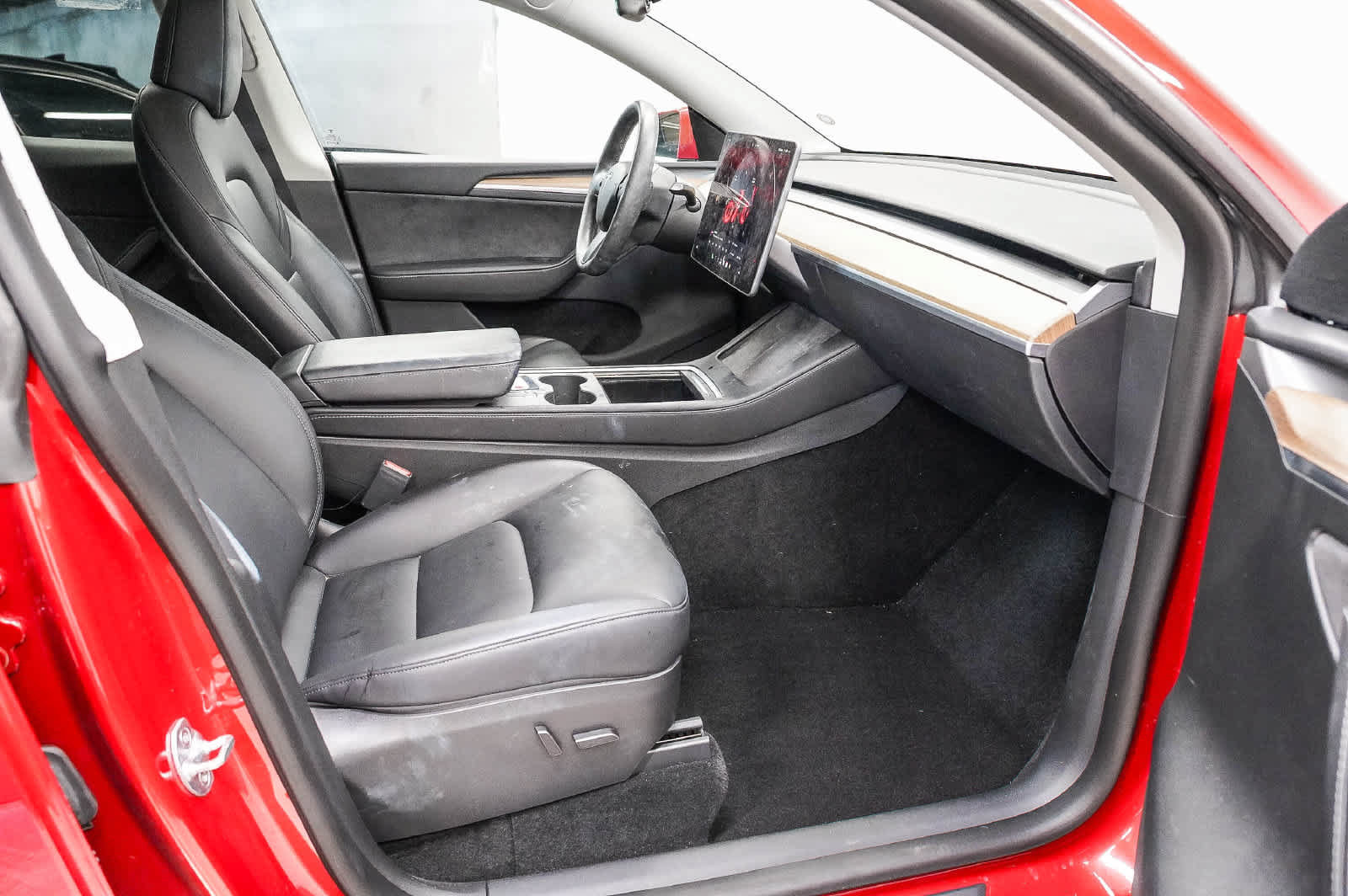 Used 2022 Tesla Model Y Long Range AWD/4WD image 16
