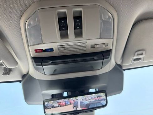 Used 2023 Subaru Ascent Touring AWD/4WD image 16