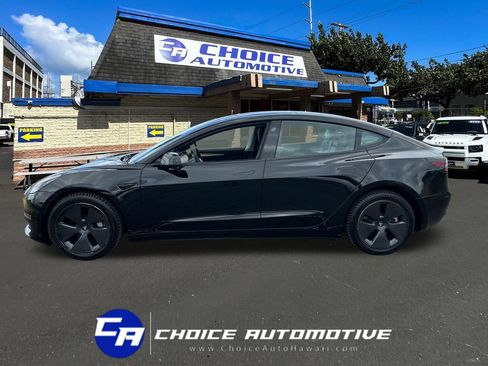 Used 2023 Tesla Model 3 Standard Range RWD image 3