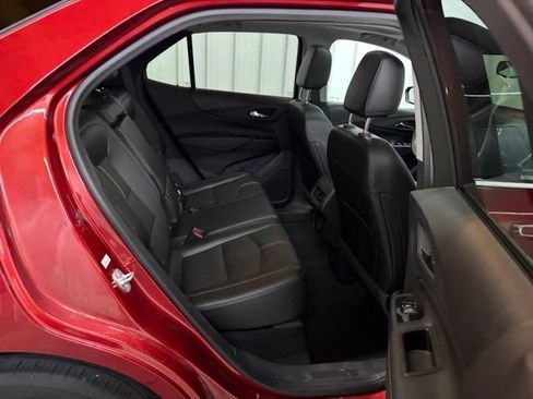 Used 2023 Chevrolet Equinox Premier AWD/4WD image 13