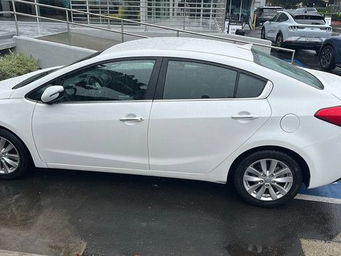 Used 2014 Kia Forte EX FWD image 2