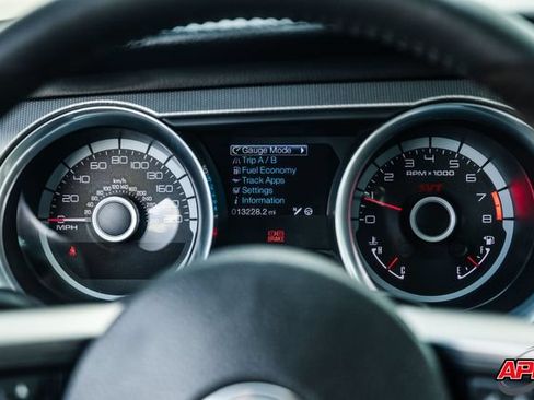 Used 2013 Ford Mustang Shelby GT500 RWD image 9