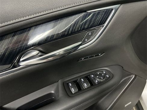 Certified 2020 Cadillac XT6 Premium Luxury image 23