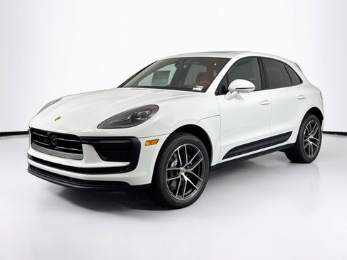Certified 2025 Porsche Macan AWD/4WD image 1
