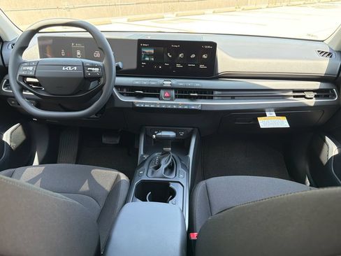 New 2026 Kia K4 FWD image 14