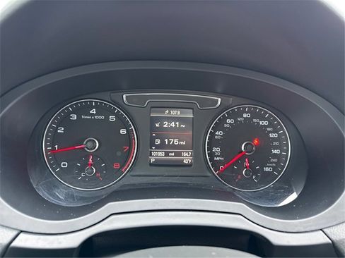 Used 2018 Audi Q3 2.0T Premium Plus w/ Premium Plus Package image 17