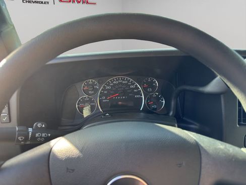 New 2025 Chevrolet Express 3500 w/ Driver Convenience Package image 13