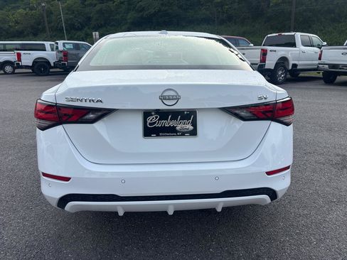 Used 2024 Nissan Sentra SV FWD image 3