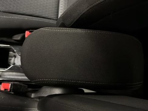 Used 2021 Jeep Renegade Latitude AWD/4WD image 19