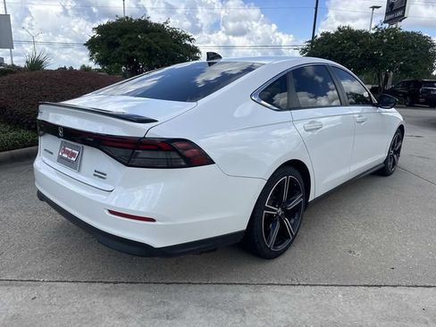 Used 2024 Honda Accord Sport image 5