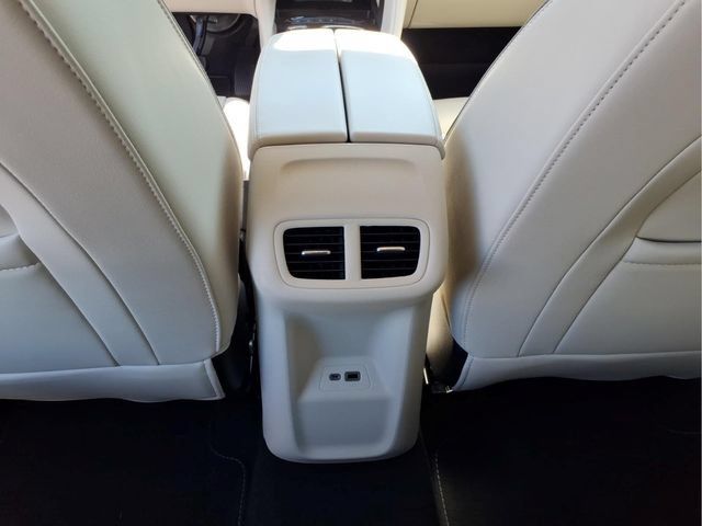 Used 2023 Buick Envision Essence AWD/4WD image 15
