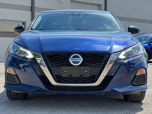 Used 2020 Nissan Altima 2.5 SR FWD image 11