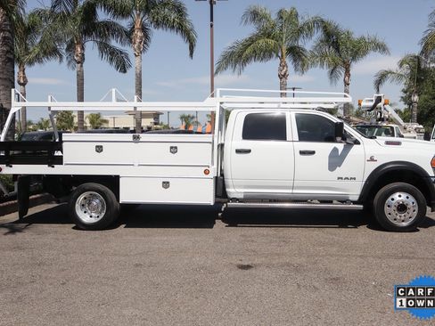 Used 2022 RAM 5500 Tradesman w/ Chrome Appearance Group image 10