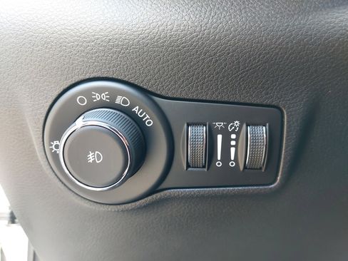 New 2026 Jeep Compass Latitude image 26