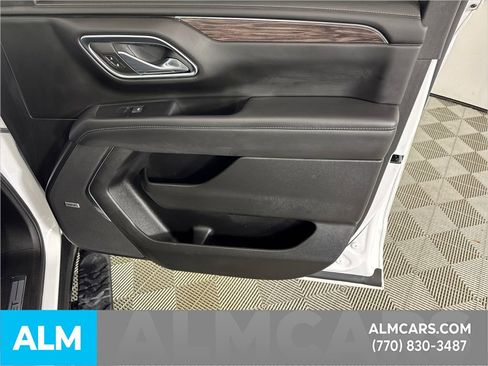 Used 2023 Chevrolet Suburban Z71 w/ Z71 Off-Road Package image 16