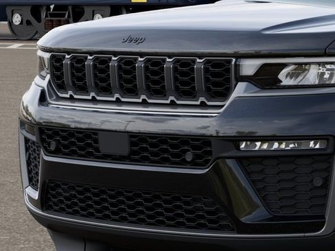 New 2026 Jeep Grand Cherokee L Limited AWD/4WD image 7