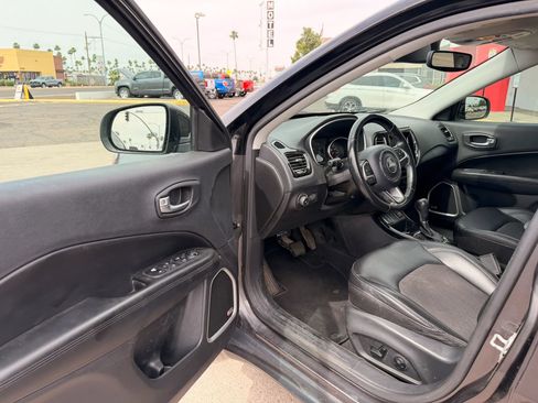 Used 2019 Jeep Compass Latitude image 5